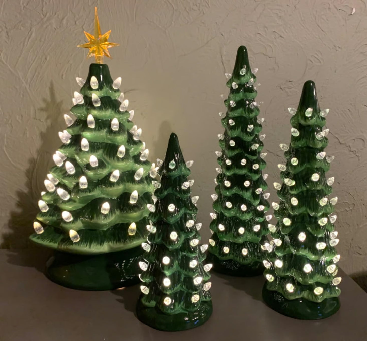 🎁🎄Retro Hand-Painted Tabletop Christmas Trees with Timer