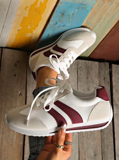 Fashionable women's athletic shoes, round-toe sneakers with thick soles