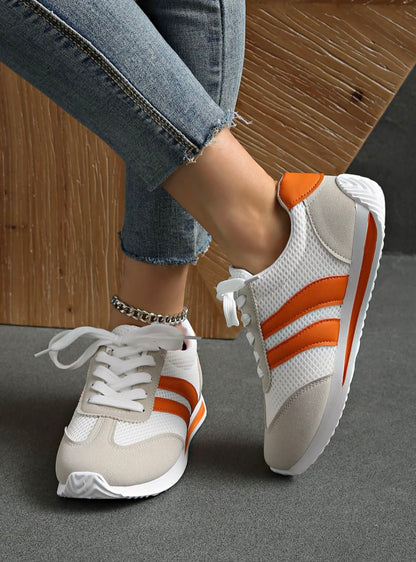 Fashionable women's athletic shoes, round-toe sneakers with thick soles