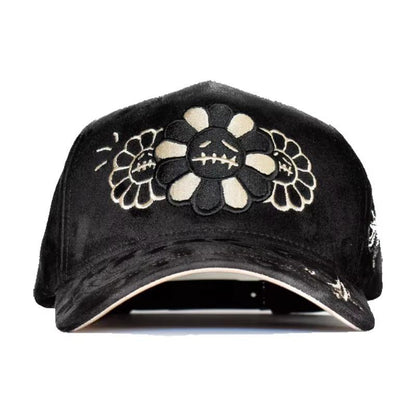 Fashionable baseball cap with daisy smiley face pattern